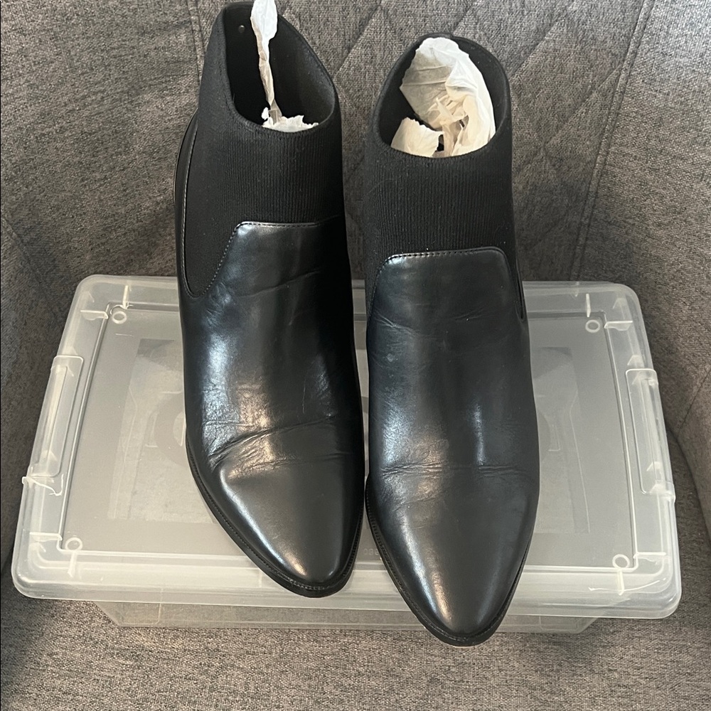 DKNY Black Leather  Boots